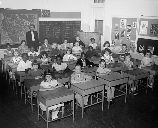 classroom.jpg (91417 bytes)